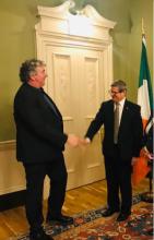 Diputado independiente Thomas Pringle realizó una visita a la Embajada de Cuba en Irlanda.