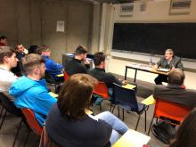 Participa Embajador de Cuba en Irlanda en conversatorio con estudiantes del “Trinity College”.