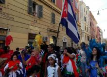 Se exige el fin del bloqueo en Carnaval de San Lorenzo en Roma.