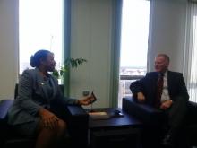 Embajadora Inés Fors Fernández dialoga con Secretario General de ISA, Michael W. Lodge