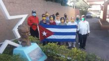 Cuban diplomats acknowledged today in Jamaica the work of the healthcare personnel in responding to the COVID-19 pandemic, and highlighted the efforts of the working class for a better world..
