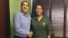 The Minister of Health and Wellness of Jamaica, Dr. the Honourable Christopher Tufton, had a fruitful virtual meeting yesterday afternoon with the Cuban Ambassador Inés Fors Fernandez.