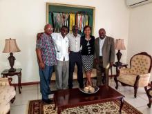 Directivos del Movimiento de Solidaridad con Cuba en Jamaica reiteraron su respaldo a la Mayor de las Antillas, durante un encuentro sostenido con la Embajadora cubana en la hermana nación caribeña, Inés Fors Fernández.