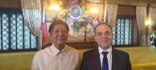 Presidente Ferdinand Marcos Jr. y el embajador de Cuba Florentino Batista González Presidente Ferdinand Marcos Jr. y el embajador de Cuba Florentino Batista González
