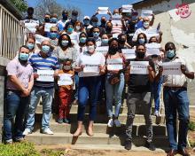 Cooperantes cubanos en Namibia celebran vuelta a la nueva normalidad en Cuba. Cooperantes cubanos en Namibia celebran vuelta a la nueva normalidad en Cuba.