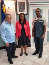 Embajador de Cuba sostiene encuentro con la Primera Ministra de Namibia.
