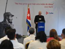 Conférence de presse retransmise en direct sur les chaînes nationales de radio et de télévision, ainsi que sur la chaîne YouTube de la Présidence