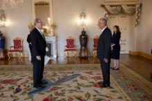El embajador de Cuba en Portugal presentó cartas credenciales ante el Presidente de la República El embajador de Cuba en Portugal presentó cartas credenciales ante el Presidente de la República