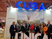 Visita presidente portugués stand de Cuba en Feria de Turismo de Lisboa