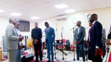 Rezan por Cuba en Iglesia protestante de Gombe. Rezan por Cuba en Iglesia protestante de Gombe.