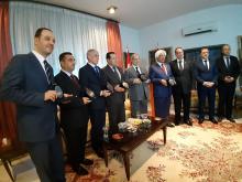 El diplomático cubano ratificó el firme apoyo de su país al derecho de Siria a preservar su soberanía y la independencia de su decisión nacional, y a su lucha por recuperar cada pulgada de su territorio.El diplomático sirio subrayó la necesidad de fortalecer y profundizar las relaciones de amistad y cooperación entre los dos países en varios campos y continuar resistiendo el terrorismo económico practicado por Estados Unidos contra los dos países.