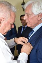 Otorgan "Medalla de la Amistad" a Mohsen Bilal, presidente de la Asociación de Amistad Siria-Cuba