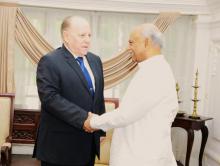 Primer ministro de Sri Lanka recibe a embajador cubano