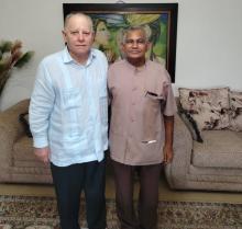 Recibe embajador de Cuba a dirigente político de Sri Lanka 