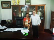 Visita del embajador de Cuba en Sri Lanka al Royal Jardín Botánico de Peradeniya