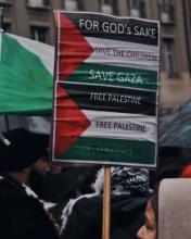 Manifestantes ocupan la Bundesplatz para exigir el fin del genocidio en Palestina
