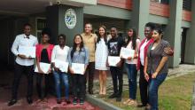 Despedida de estudiantes surinameses