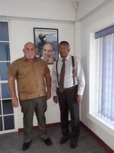 Embajador de Cuba sostiene encuentro con Director de CRITI en Suriname