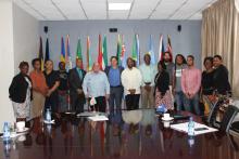 Recibe Ministro de Comercio, Industria y Turismo de Suriname a Embajador de Cuba