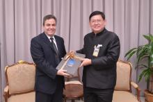 Minister Attached to the Office of the Prime Minister of Thailand welcomes the Ambassador of Cuba