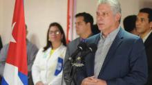 Recibe #DíazCanel primer grupo de médicos procedentes de #Brasil