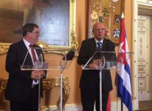 El canciller de Portugal, Augusto Santos Silva (derecha) recibió al ministro de Relaciones Exteriores Bruno Rodríguez Parrilla. Foto: PL