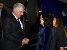 Inicia Díaz-Canel visita oficial a Vietnam