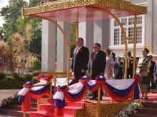 Sostienen conversaciones oficiales, mandatarios de #Cuba y #Laos