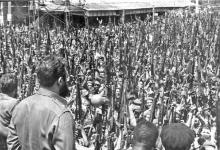 Fidel Castro proclama el carácter socialista de la Revolución en el entierro a las víctimas del bombardeo a los aeropuertos del 15 de abril