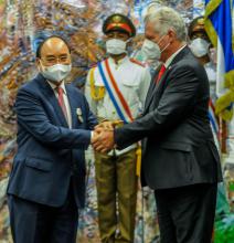 Recibe el Presidente de Vietnam la más alta condecoración que otorga Cuba