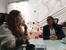 Embajadora Yurielkys Sarduy Martínez intercambia con presidenta del multiestatal de noticias teleSUR, Patricia Villegas